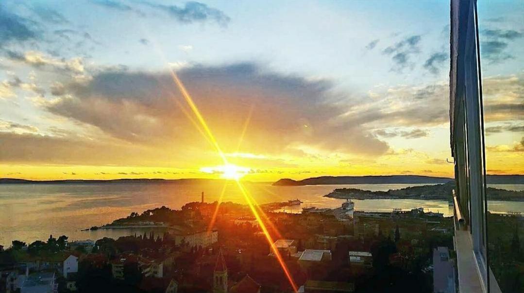 Penthouse Horizont Appartement Split Buitenkant foto