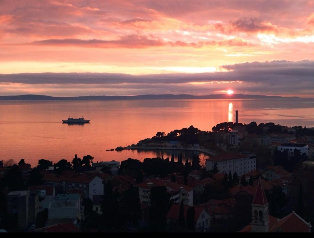 Penthouse Horizont Appartement Split Buitenkant foto